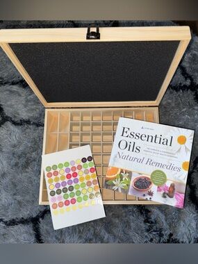 Wooden Essential Oil Storage Case - Natural